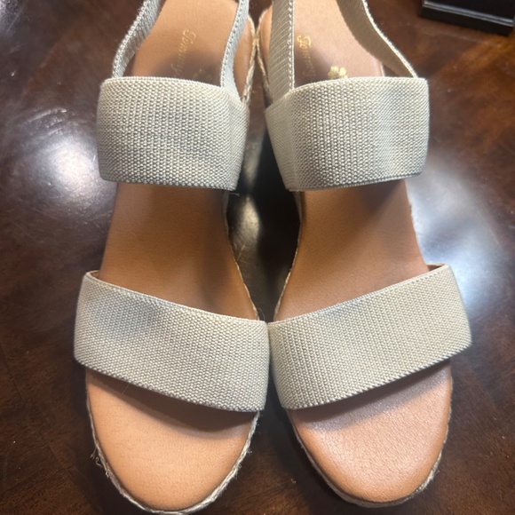 Tommy Bahama Sakura Wedge Sandals - Picture 4 of 9